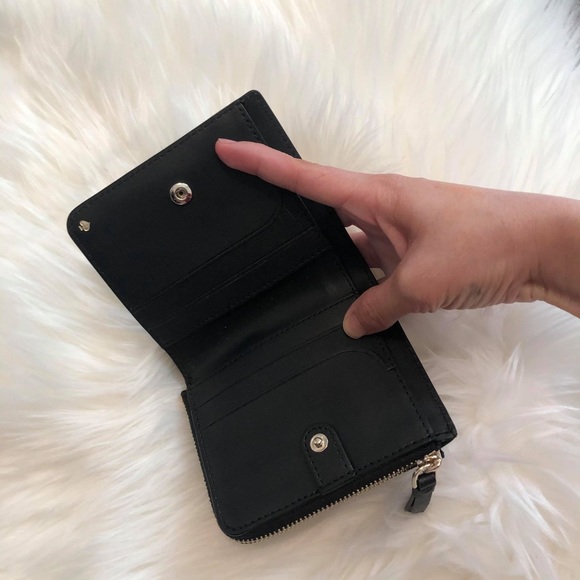 KS SM Zip Bifold Wallet - Picture 4 of 4